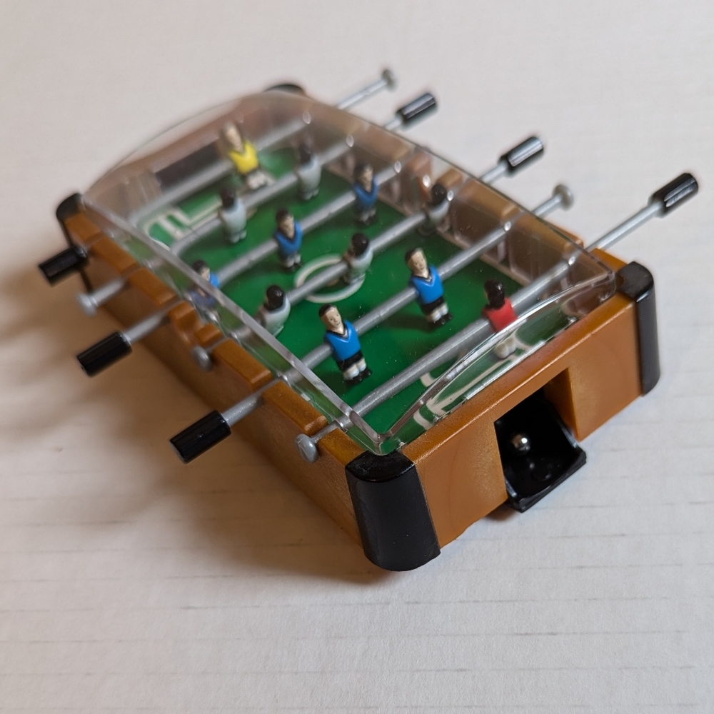 Basic Fun 1997 Take Along Mini Arcade Real Action Pocket Foosball VHTF RARE - Picture 5 of 8